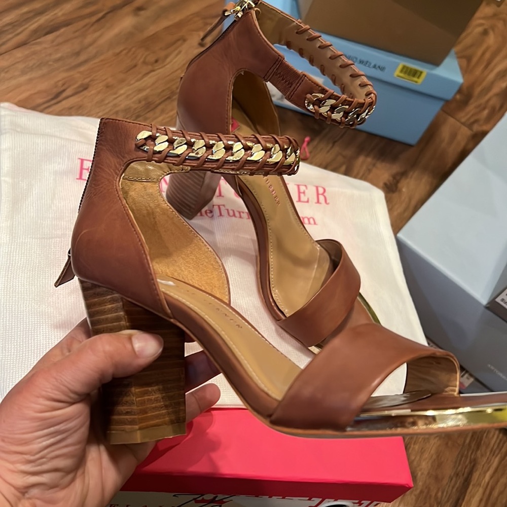 NIB Elaine Turner sandals chain detail size 7.5 - Picture 2 of 10